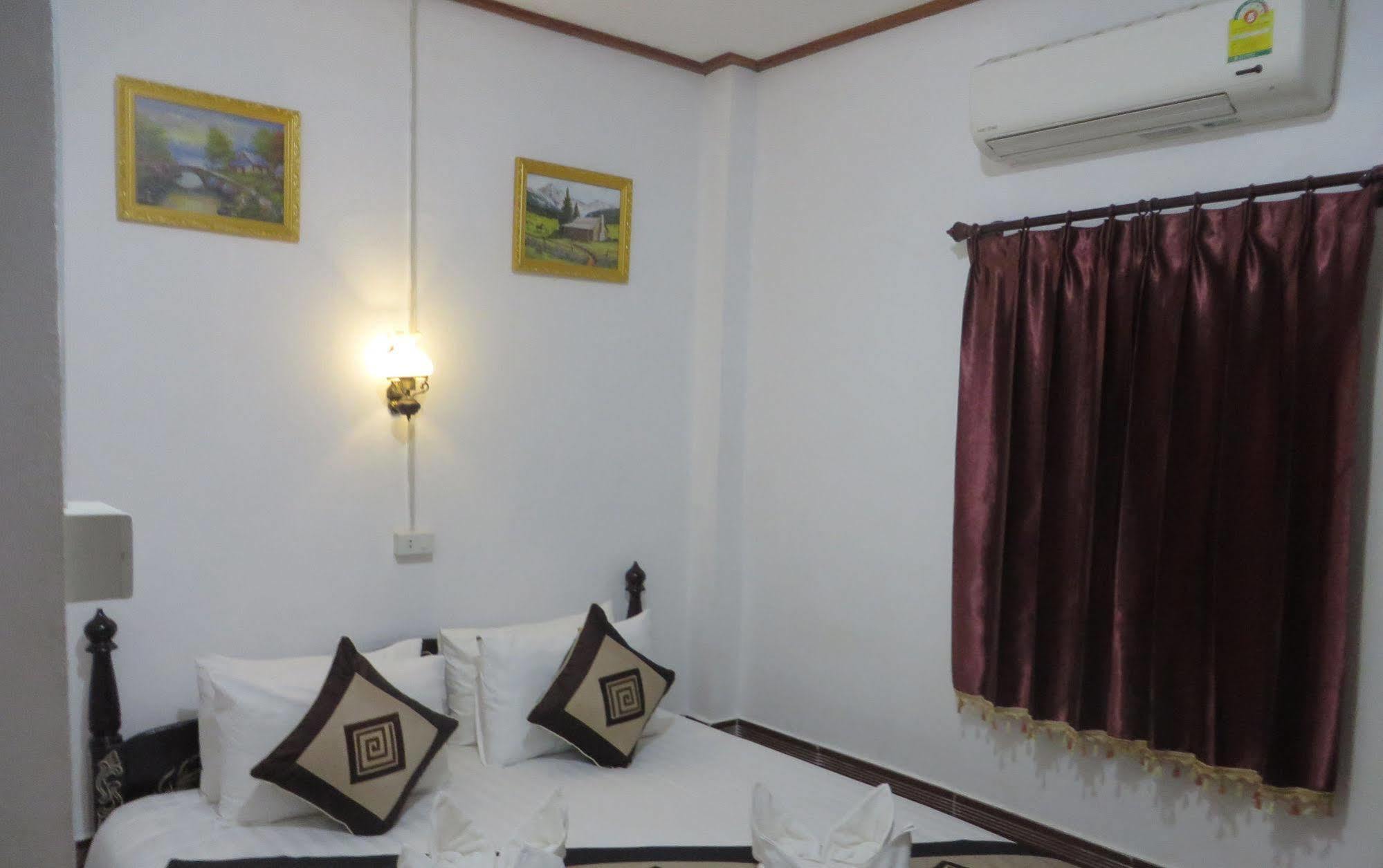 Villa Mahasok Hotel Luang Prabang Ngoại thất bức ảnh
